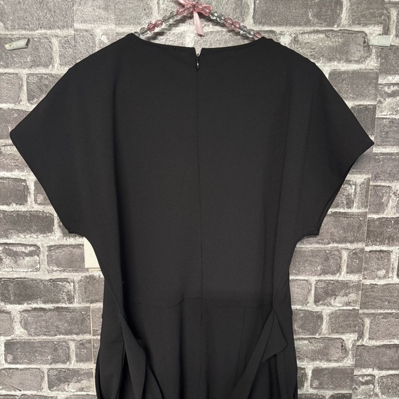 Express jumpsuit black vneck pockets tie waist - Picture 9 of 14